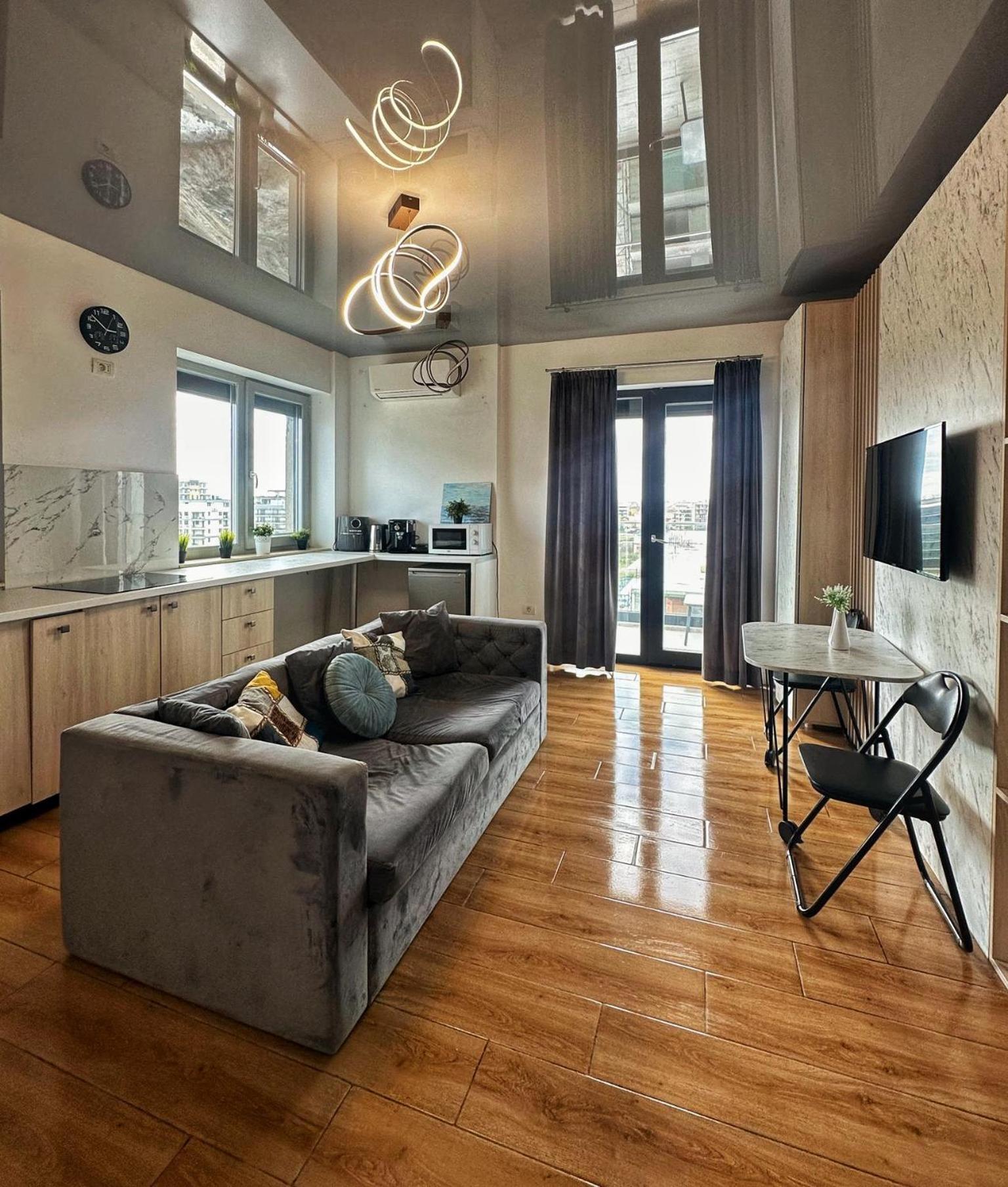 Amalin Signature Apartment Navodari